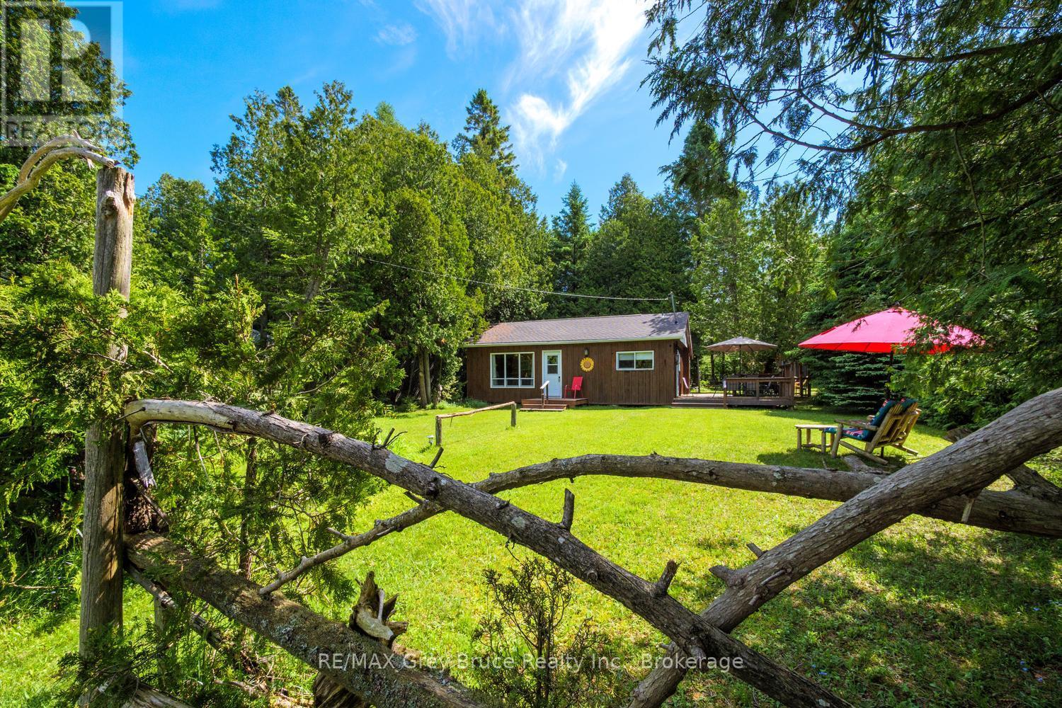 11 Eldridge Avenue, South Bruce Peninsula, Ontario  N0H 2G0 - Photo 36 - X13437918