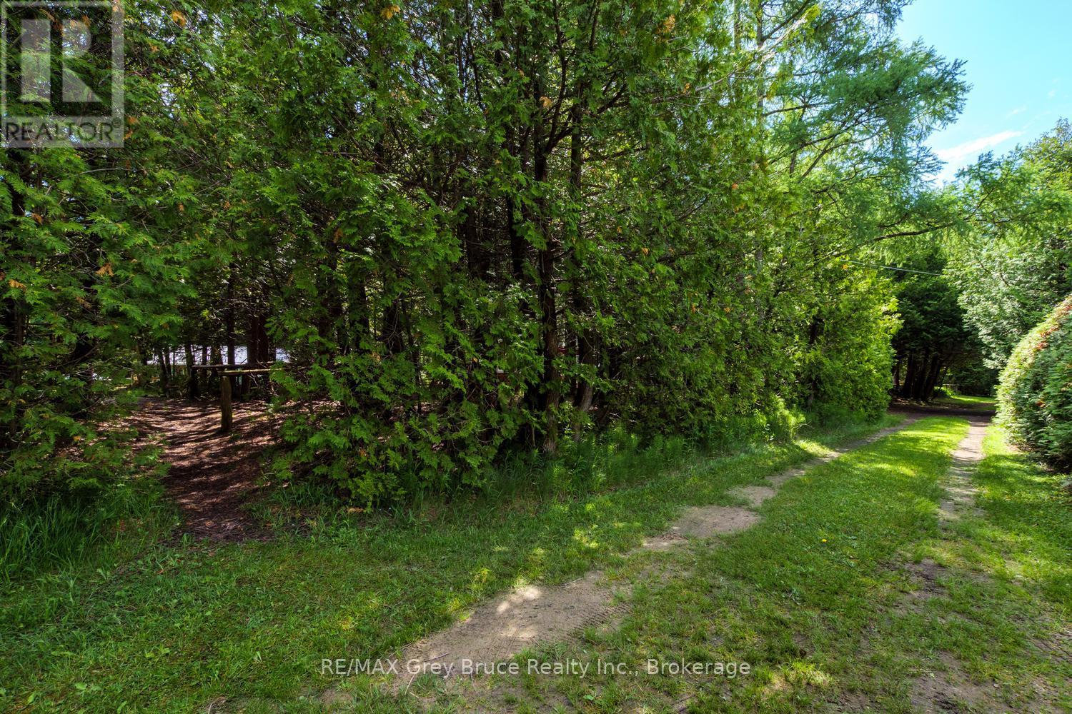 11 Eldridge Avenue, South Bruce Peninsula, Ontario  N0H 2G0 - Photo 37 - X13437918