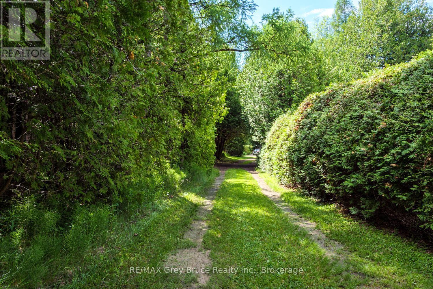 11 Eldridge Avenue, South Bruce Peninsula, Ontario  N0H 2G0 - Photo 38 - X13437918
