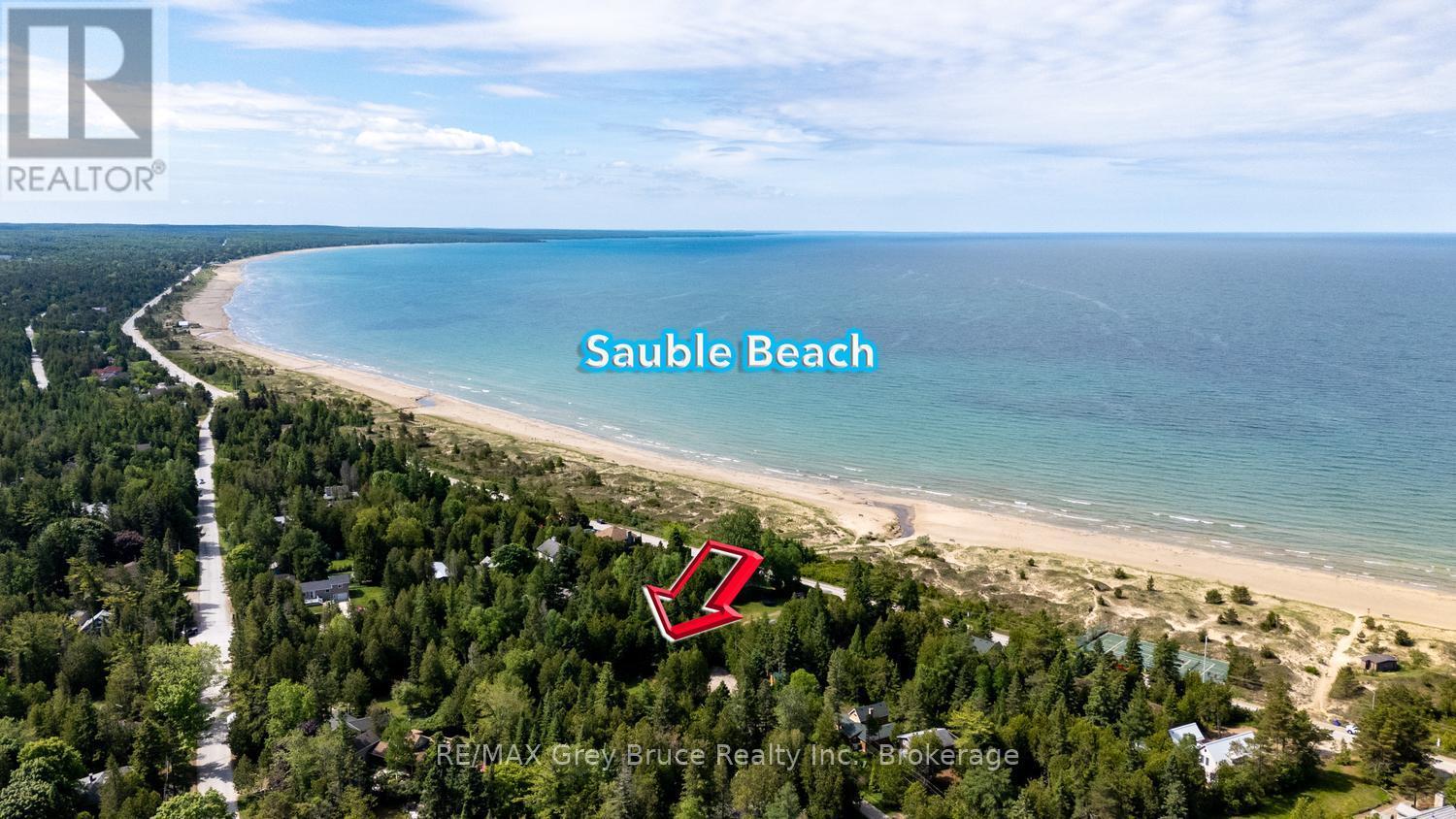 11 Eldridge Avenue, South Bruce Peninsula, Ontario  N0H 2G0 - Photo 4 - X13437918