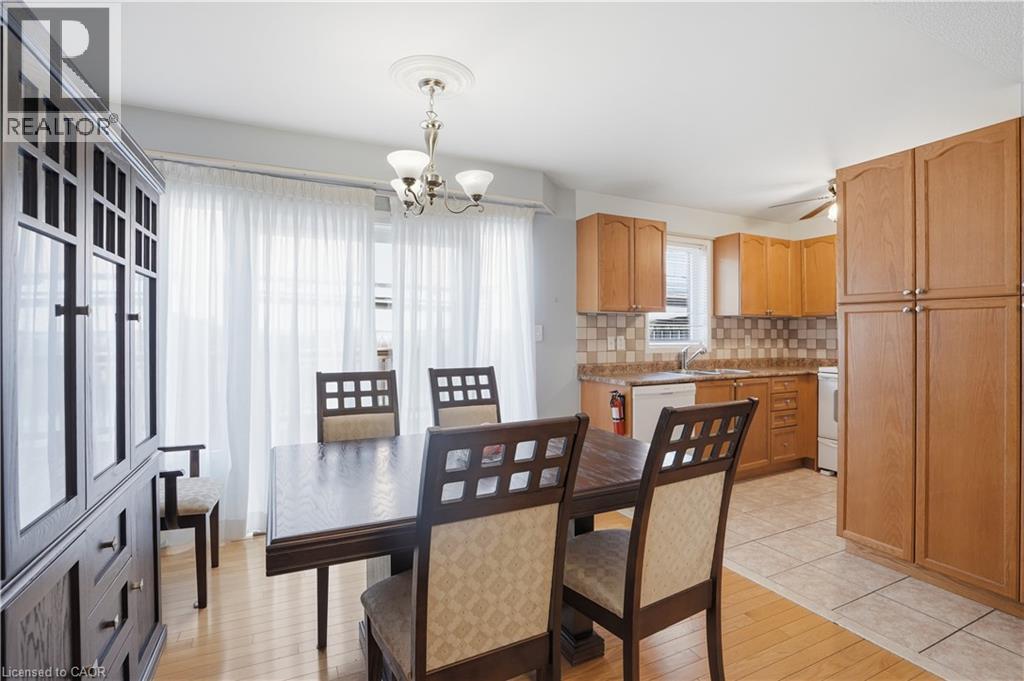 2393 Curtis Road, Burlington, Ontario  L7L 7M4 - Photo 11 - 40839120