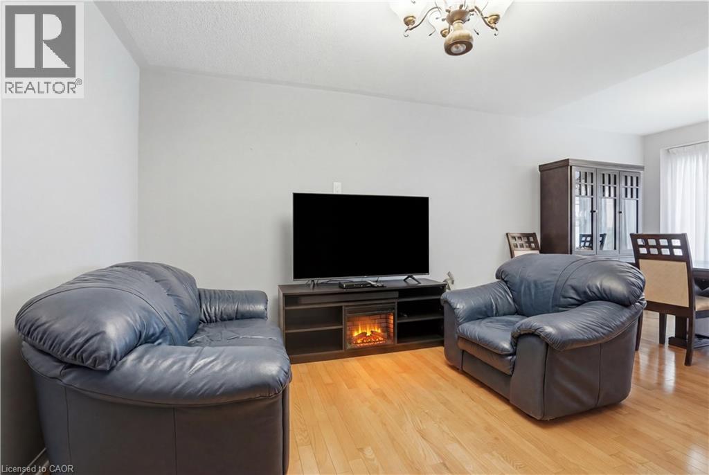 2393 Curtis Road, Burlington, Ontario  L7L 7M4 - Photo 7 - 40839120