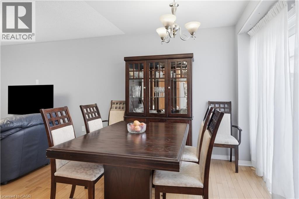 2393 Curtis Road, Burlington, Ontario  L7L 7M4 - Photo 9 - 40839120