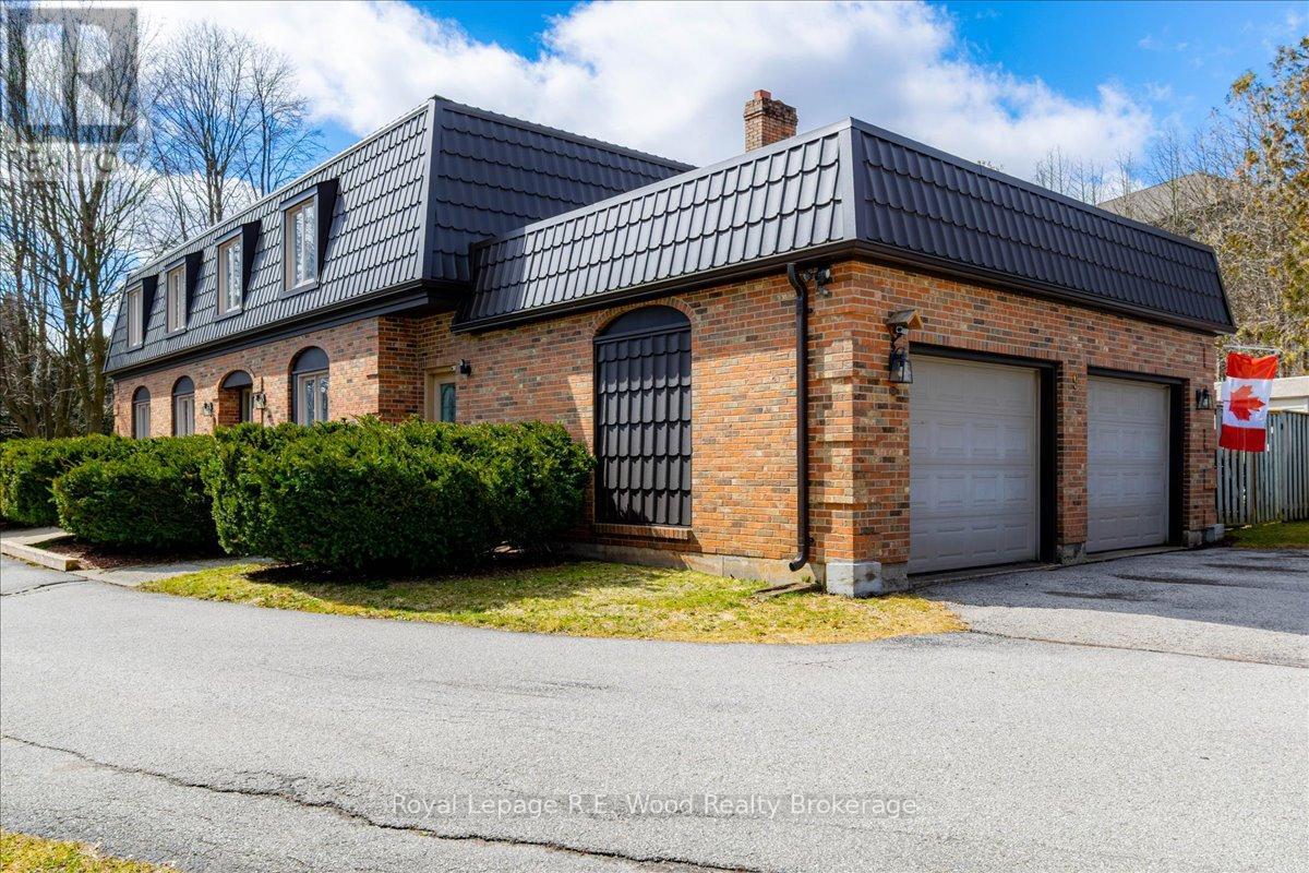 9 Woodcock Drive, Tillsonburg, Ontario  N4G 4L7 - Photo 2 - X13438146