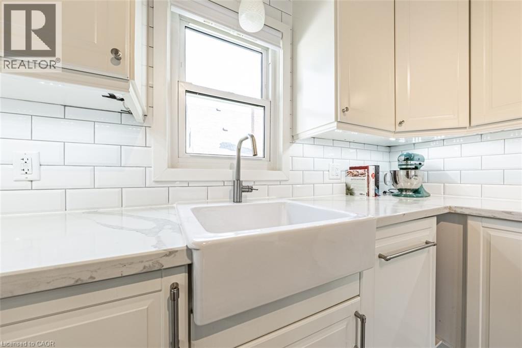 930 West 5th Street, Hamilton, Ontario  L9C 3R7 - Photo 12 - 40839364