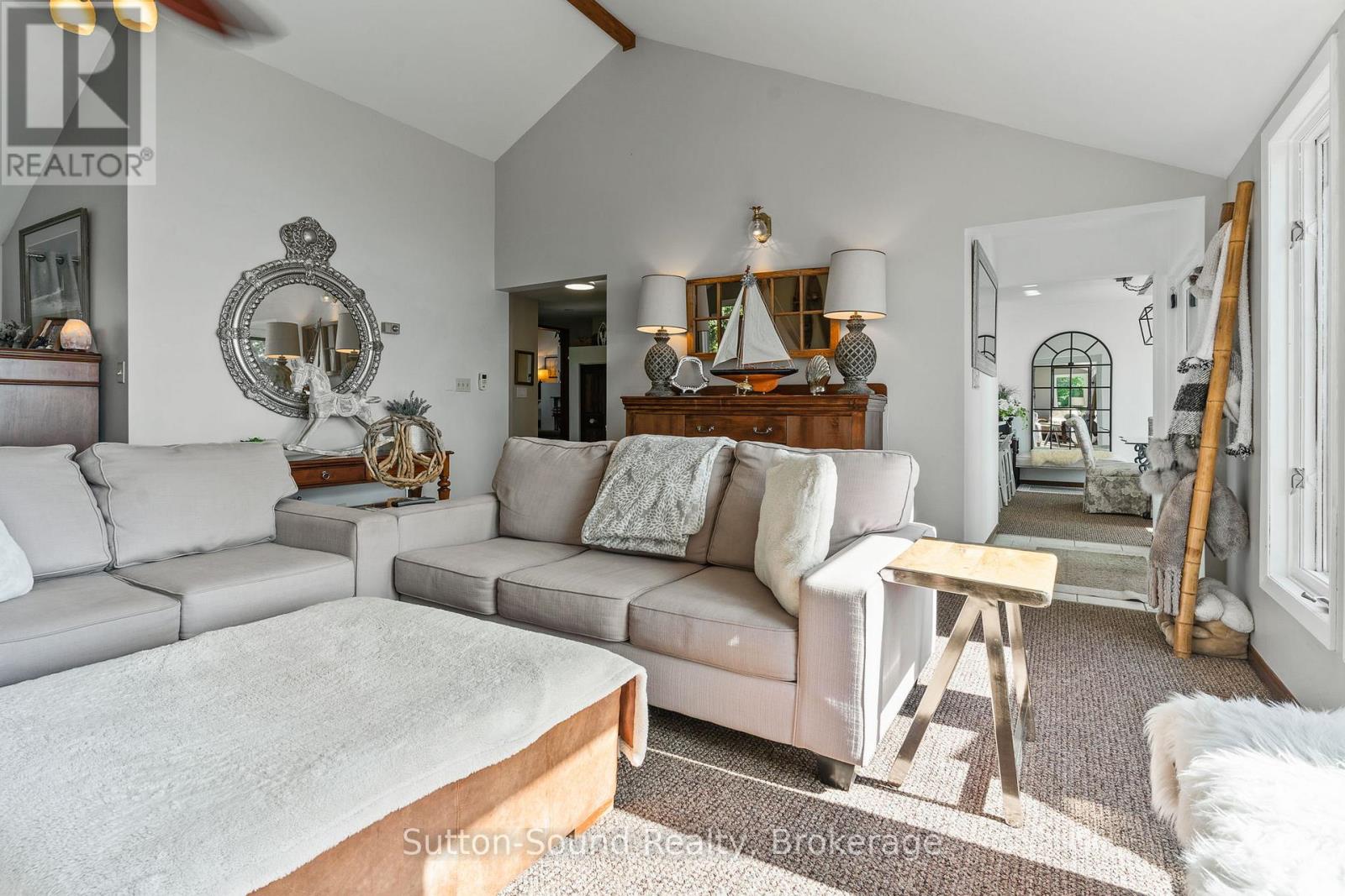 427 Balmy Beach Road, Georgian Bluffs, Ontario  N4K 5N4 - Photo 13 - X13438282