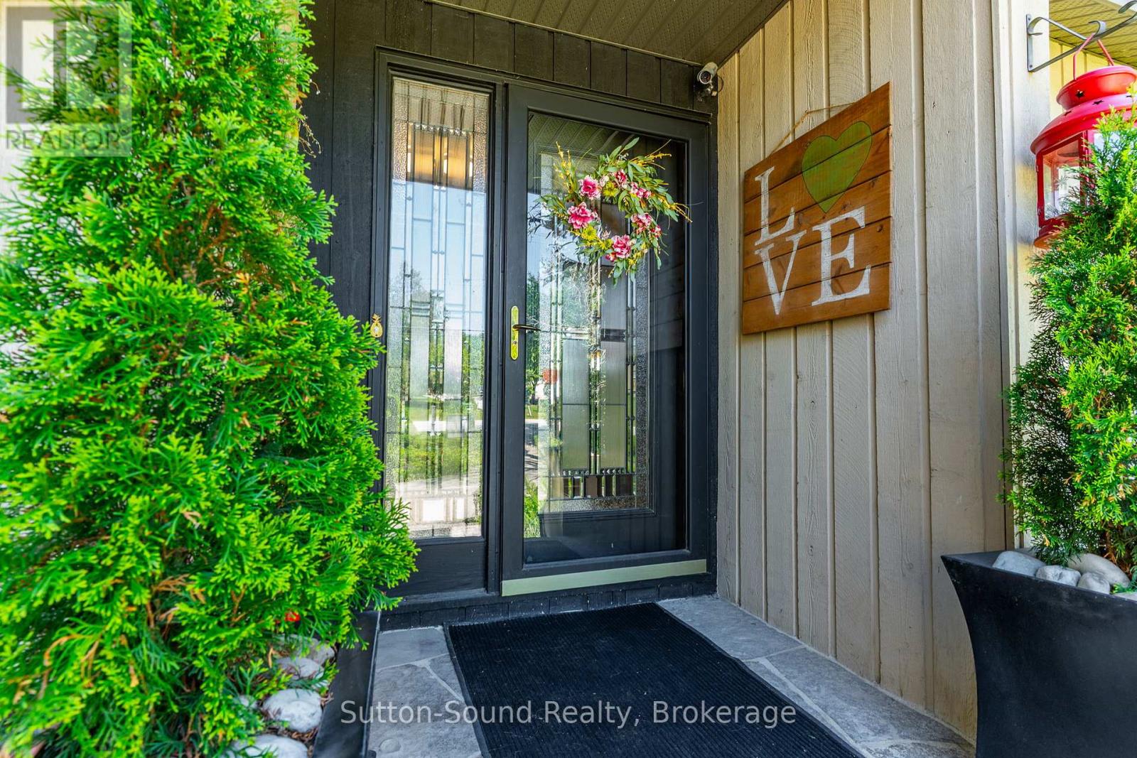 427 Balmy Beach Road, Georgian Bluffs, Ontario  N4K 5N4 - Photo 8 - X13438282