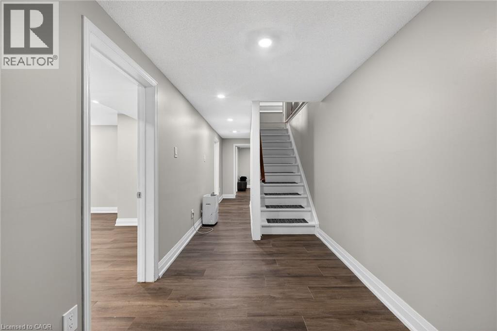 34 Capri Crescent, Hamilton, Ontario  L8E 4J7 - Photo 38 - 40838979