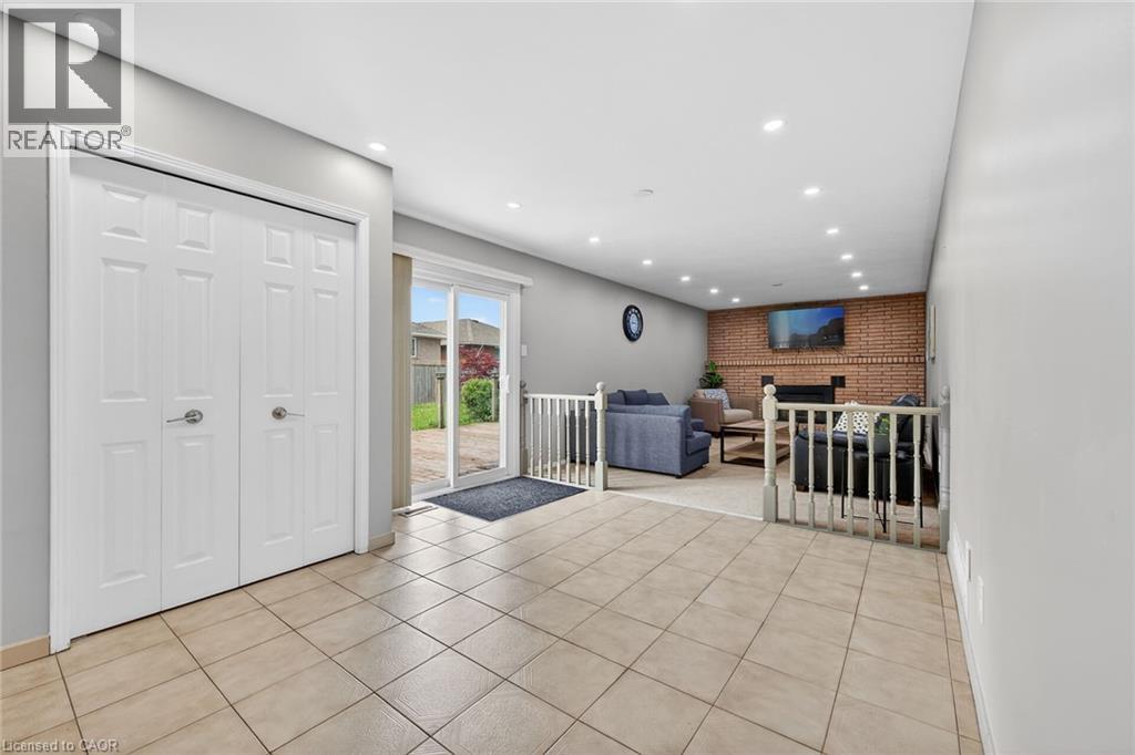 34 Capri Crescent, Hamilton, Ontario  L8E 4J7 - Photo 9 - 40838979