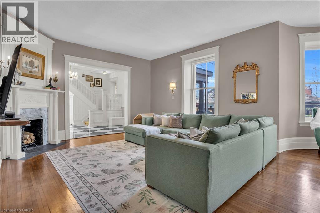 54 Bruce Street, Cambridge, Ontario  N1R 2E3 - Photo 3 - 40839341