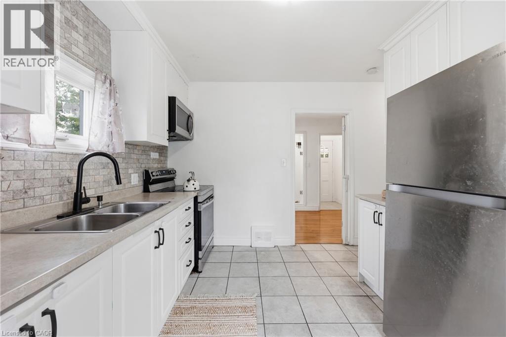 15 West 1st Street, Hamilton, Ontario  L9C 3B5 - Photo 12 - 40839056