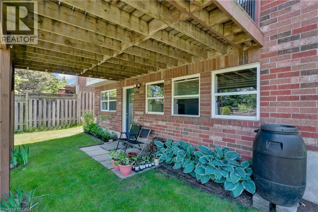 298 Garth Massey Drive, Cambridge, Ontario  N1T 2K3 - Photo 5 - 40839434