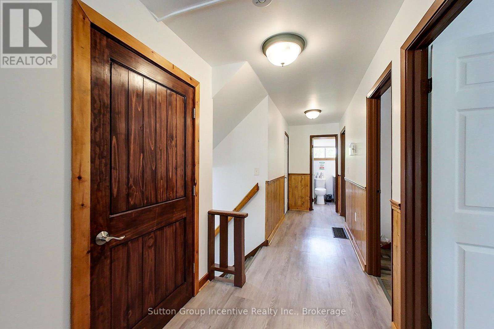 151 Tyrolean Lane, Blue Mountains, Ontario  L9Y 0N3 - Photo 11 - X13438820