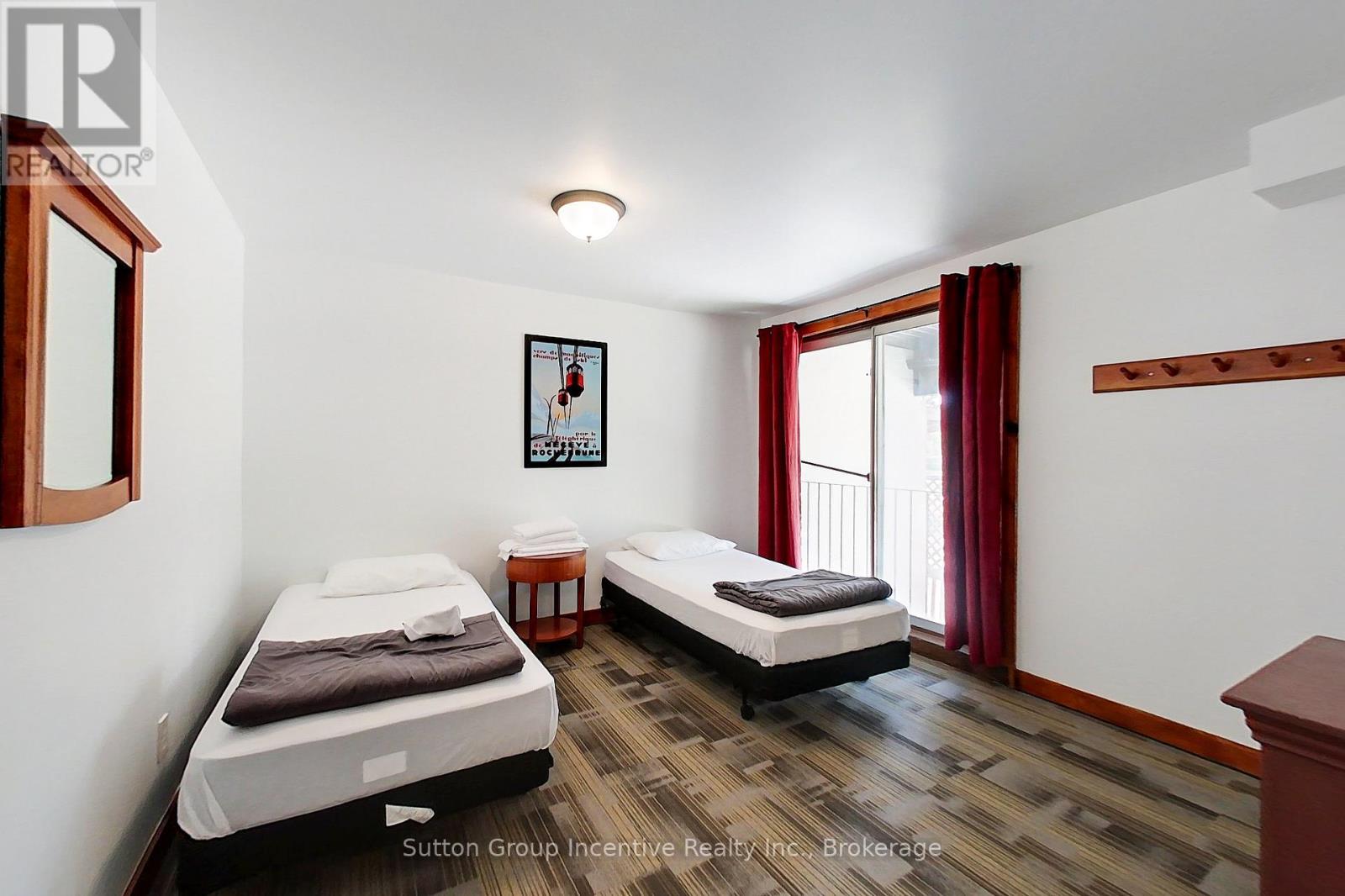 151 Tyrolean Lane, Blue Mountains, Ontario  L9Y 0N3 - Photo 12 - X13438820