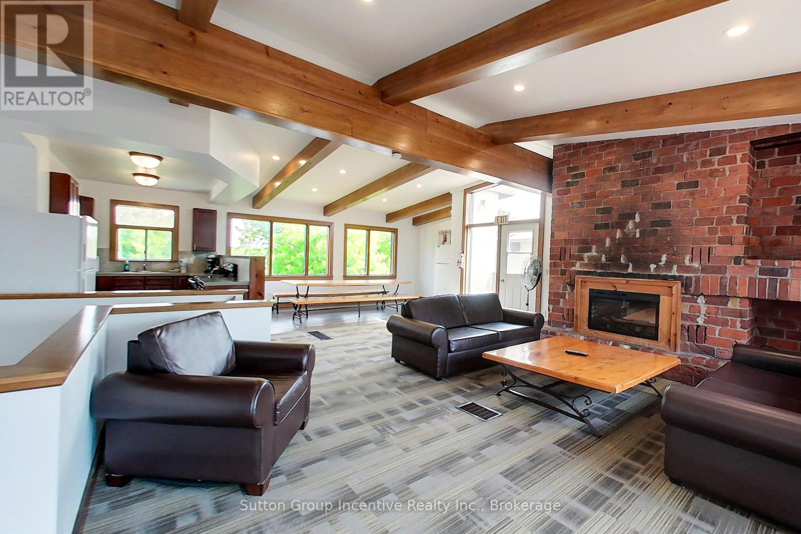 151 Tyrolean Lane, Blue Mountains, Ontario  L9Y 0N3 - Photo 2 - X13438820