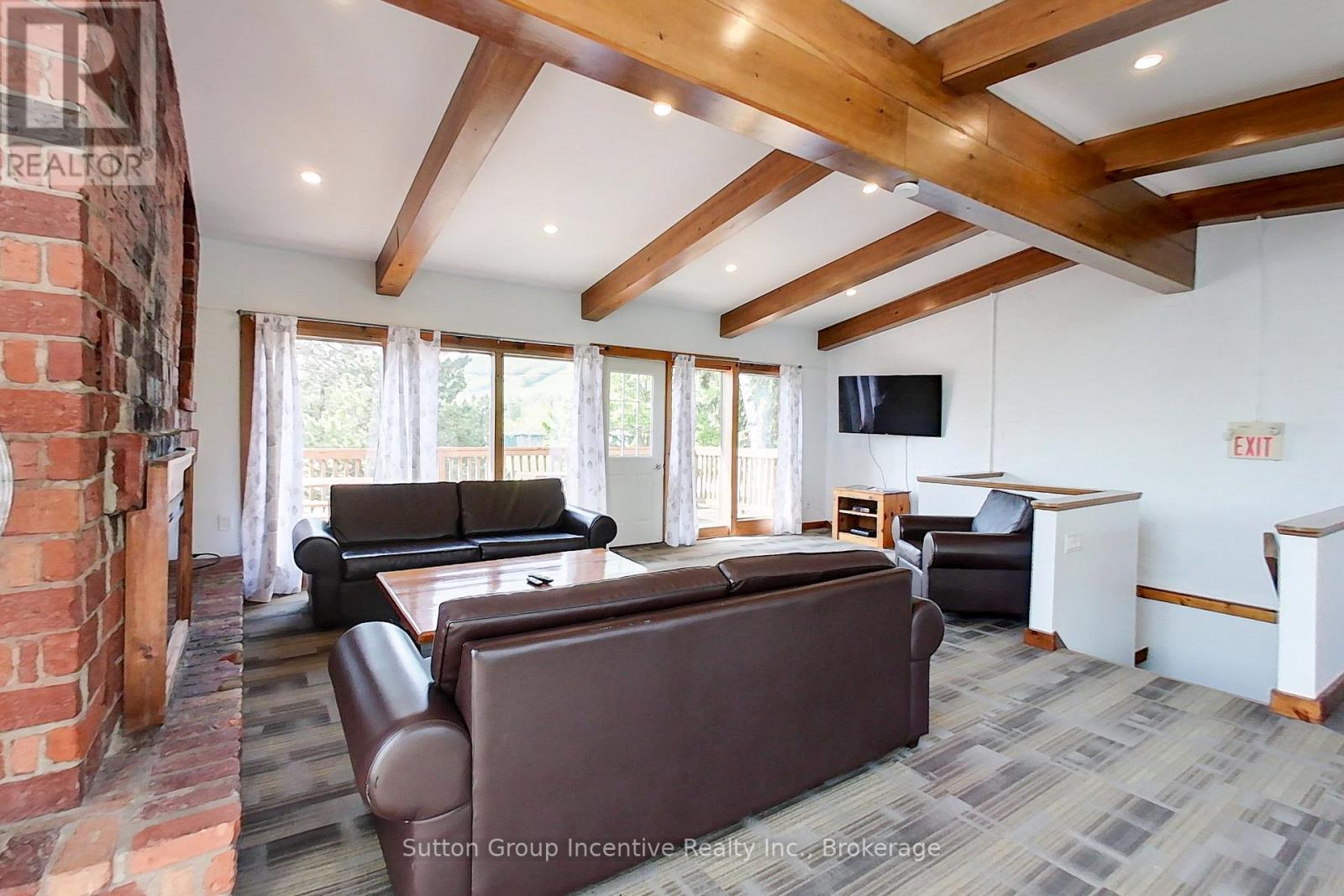 151 Tyrolean Lane, Blue Mountains, Ontario  L9Y 0N3 - Photo 4 - X13438820