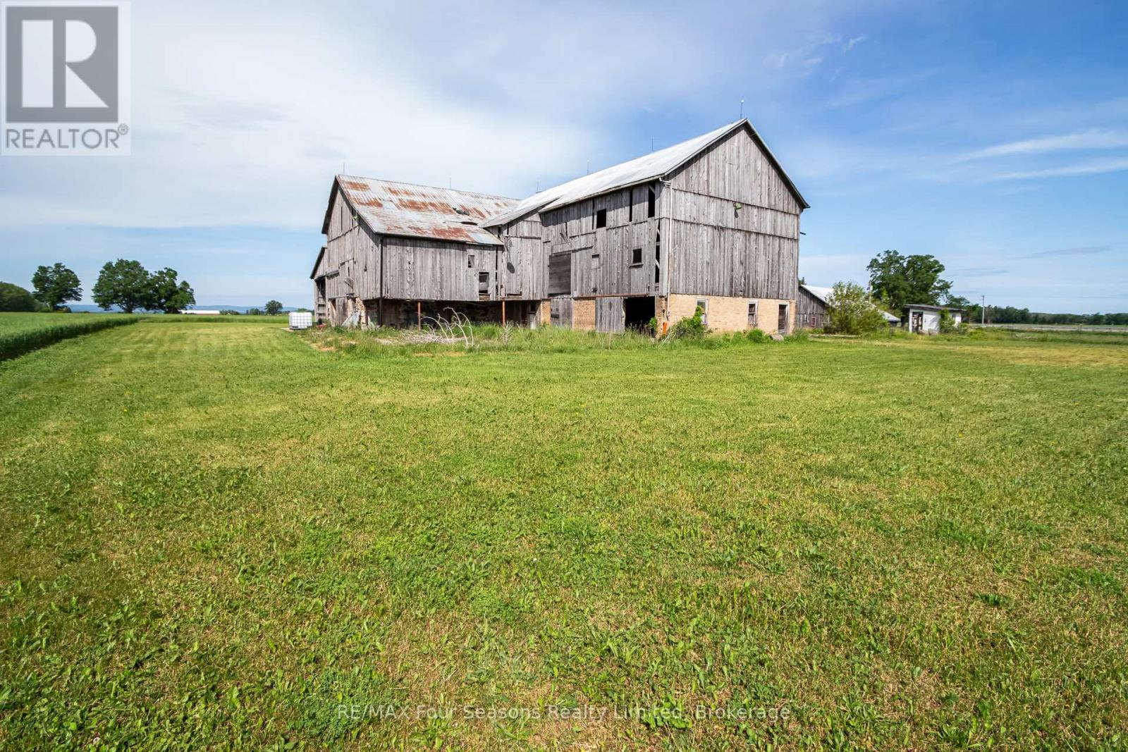 5803 26 Highway, Clearview, Ontario  L0M 1S0 - Photo 35 - S13439086