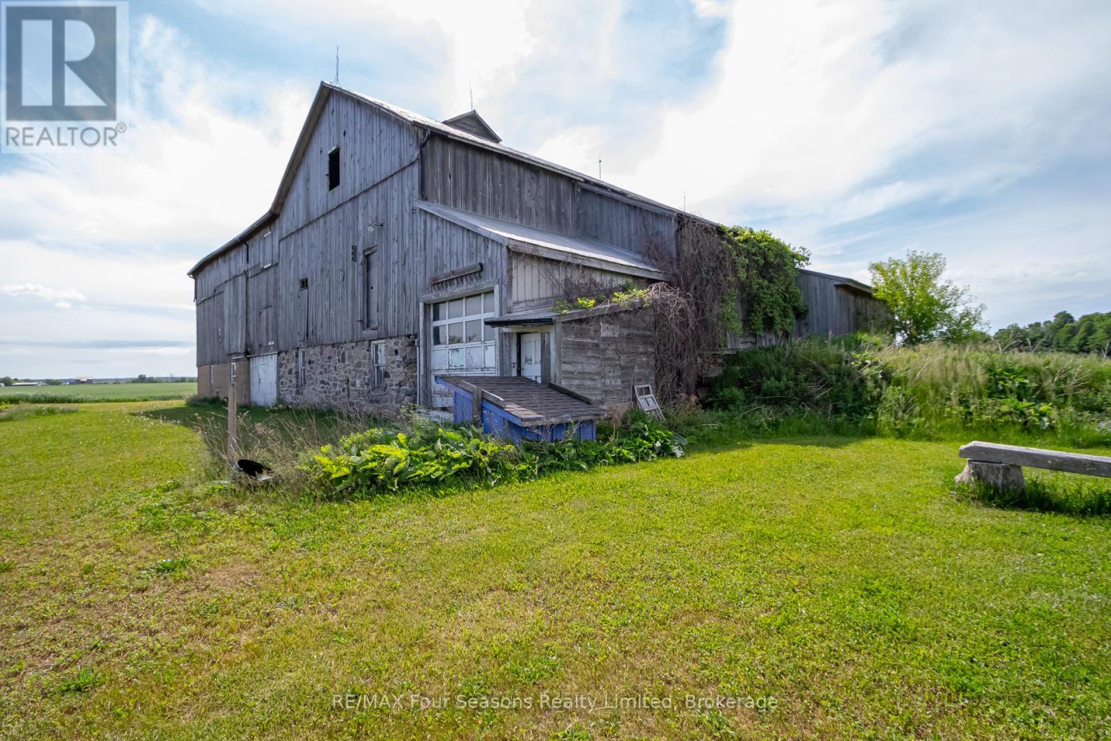 5803 26 Highway, Clearview, Ontario  L0M 1S0 - Photo 40 - S13439086