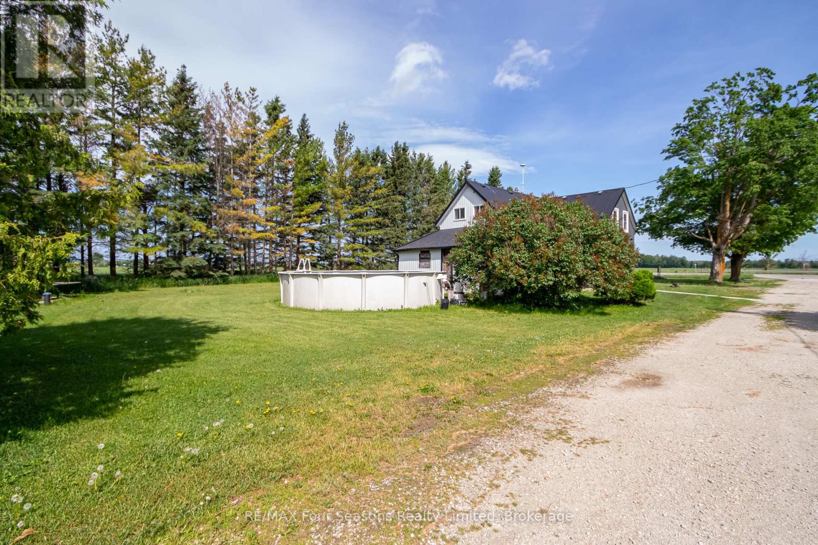 5803 26 Highway, Clearview, Ontario  L0M 1S0 - Photo 41 - S13439086