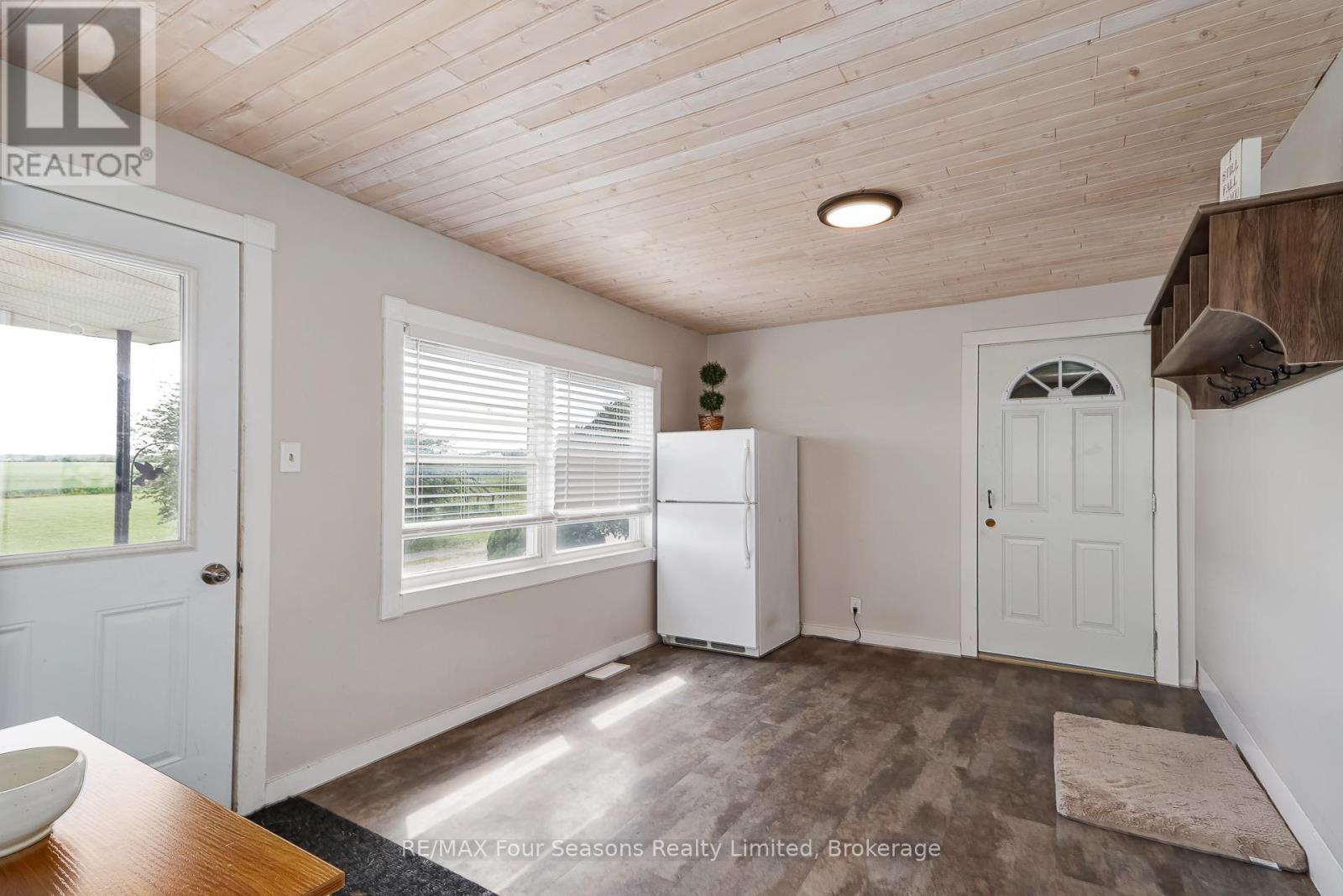 5803 26 Highway, Clearview, Ontario  L0M 1S0 - Photo 9 - S13439086