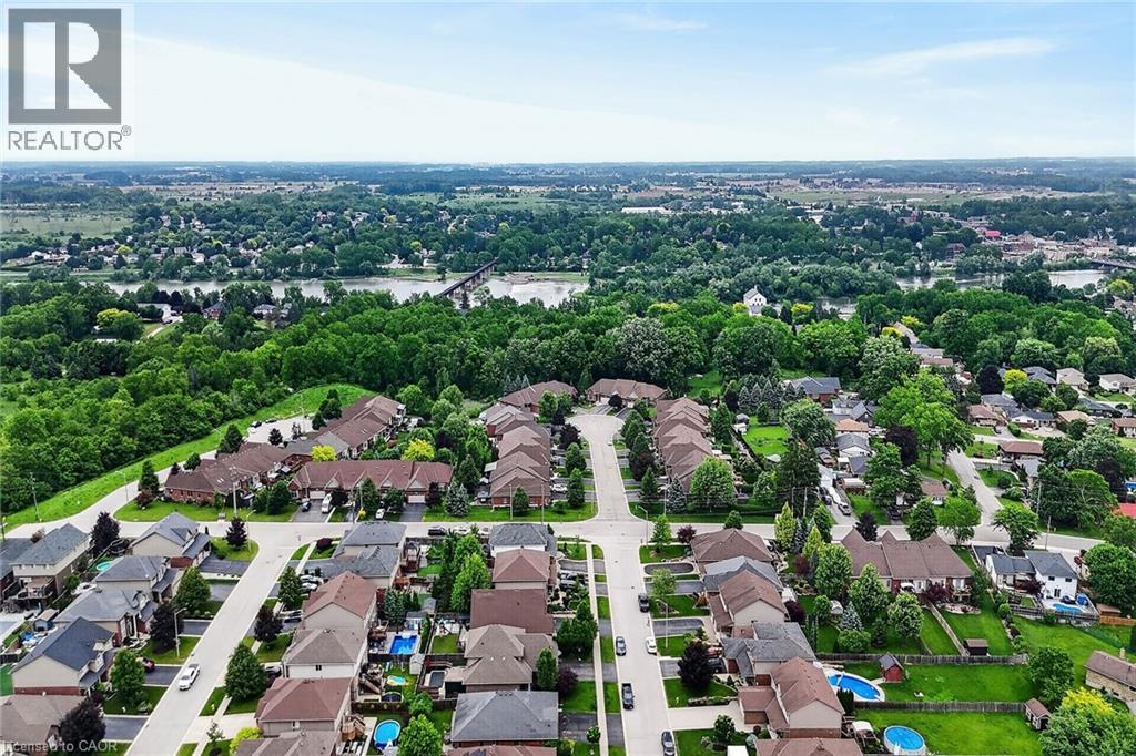 6 Southwood Crescent, Caledonia, Ontario  N3W 0A7 - Photo 47 - 40839448