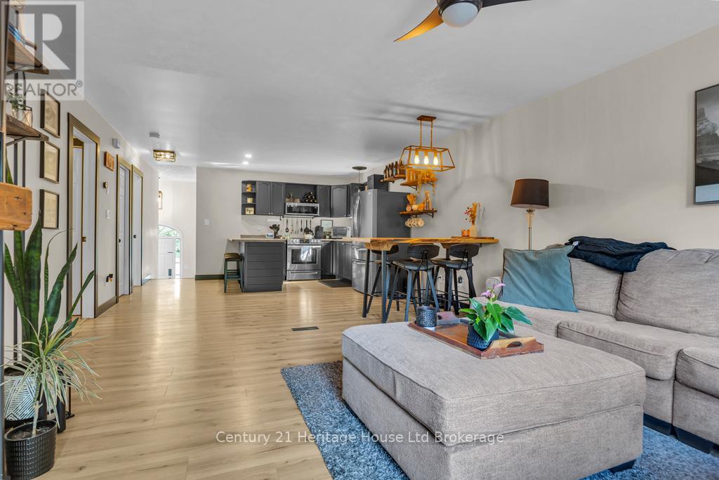 14 Herford Street, Tillsonburg, Ontario  N4G 4V2 - Photo 3 - X13439652