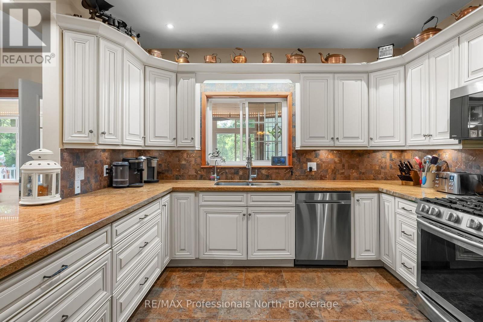 22 Knowles Crescent E, Seguin, Ontario  P0C 1J0 - Photo 11 - X13439748