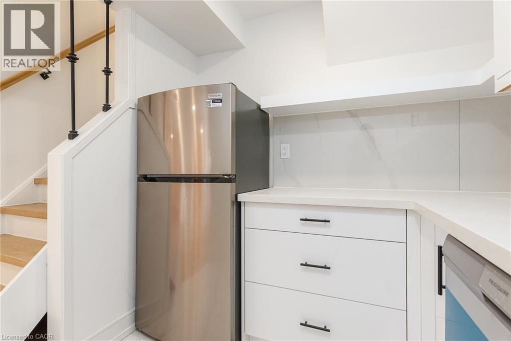 629 Settlersfield Court Unit# B, Waterloo, Ontario  N2T 2K6 - Photo 36 - 40839319