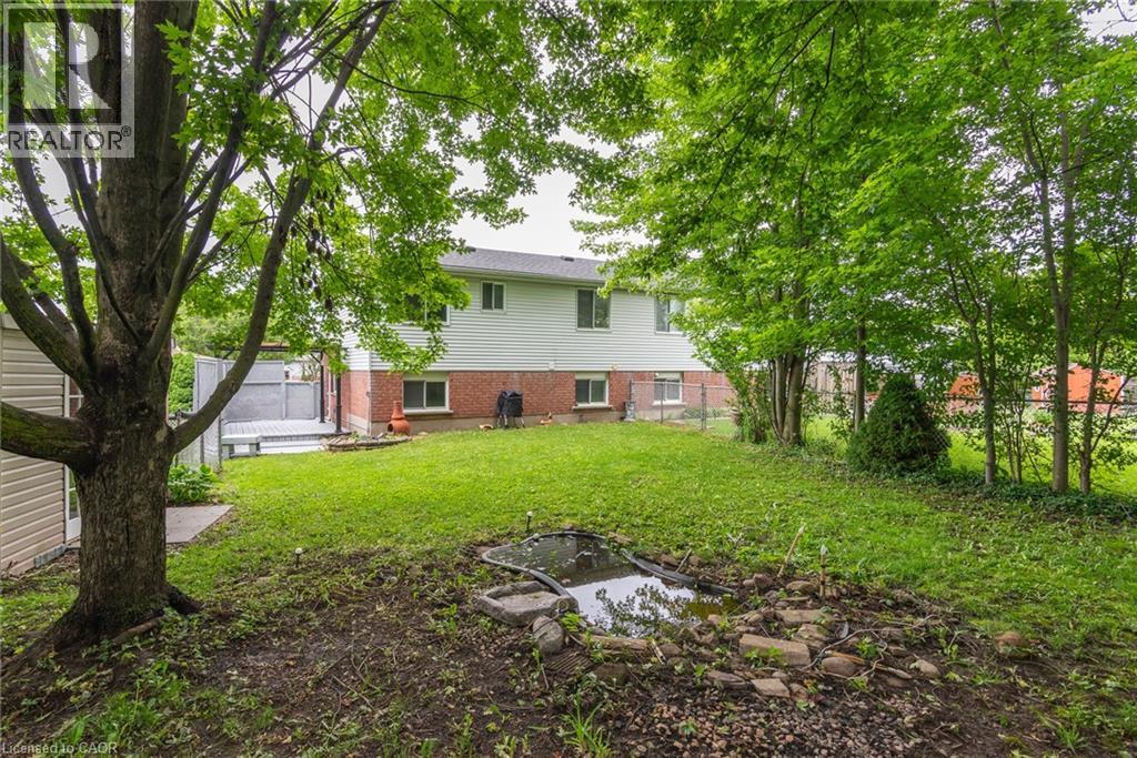 629 Settlersfield Court Unit# B, Waterloo, Ontario  N2T 2K6 - Photo 44 - 40839319