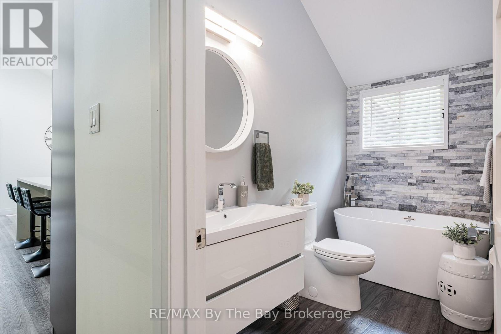10 Birchwood Trail, Wasaga Beach, Ontario  L9Z 1B2 - Photo 24 - S13439908