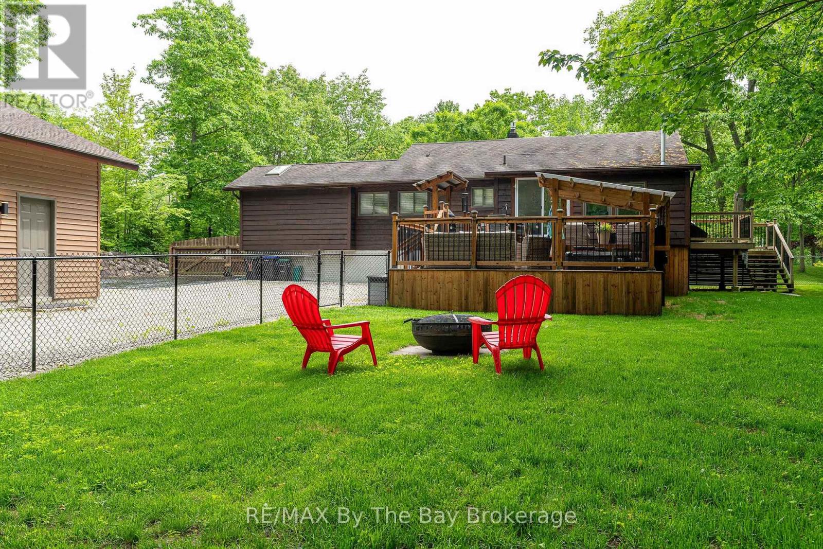 10 Birchwood Trail, Wasaga Beach, Ontario  L9Z 1B2 - Photo 34 - S13439908