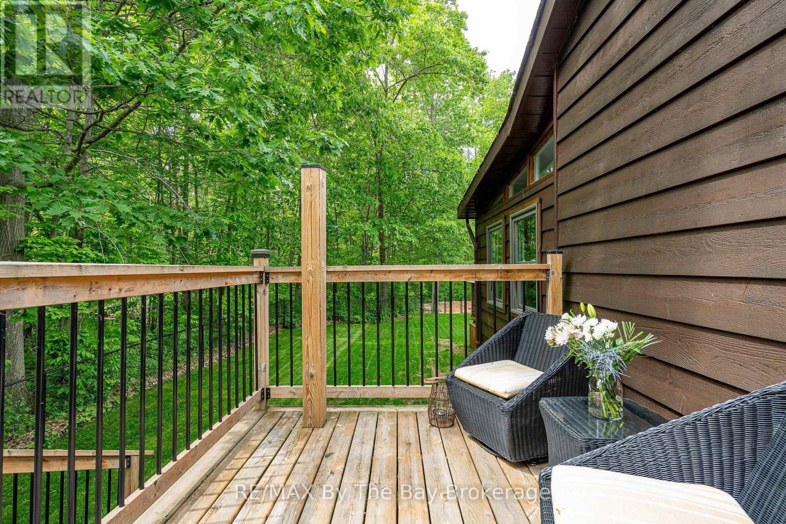 10 Birchwood Trail, Wasaga Beach, Ontario  L9Z 1B2 - Photo 40 - S13439908