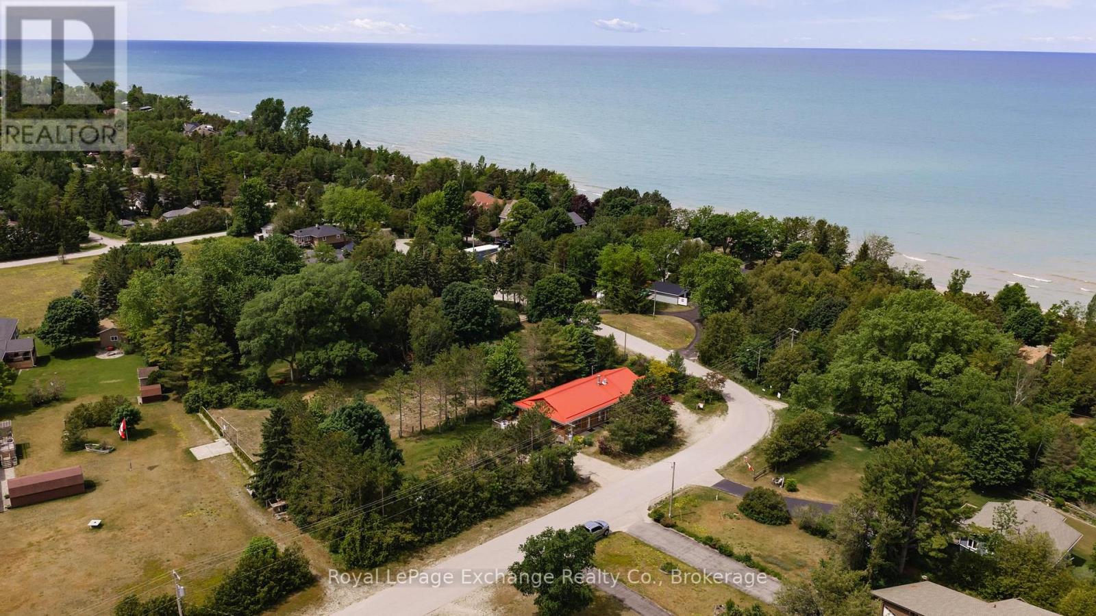 141 Bell Drive, Huron-Kinloss, Ontario  N2Z 2X3 - Photo 2 - X13439950