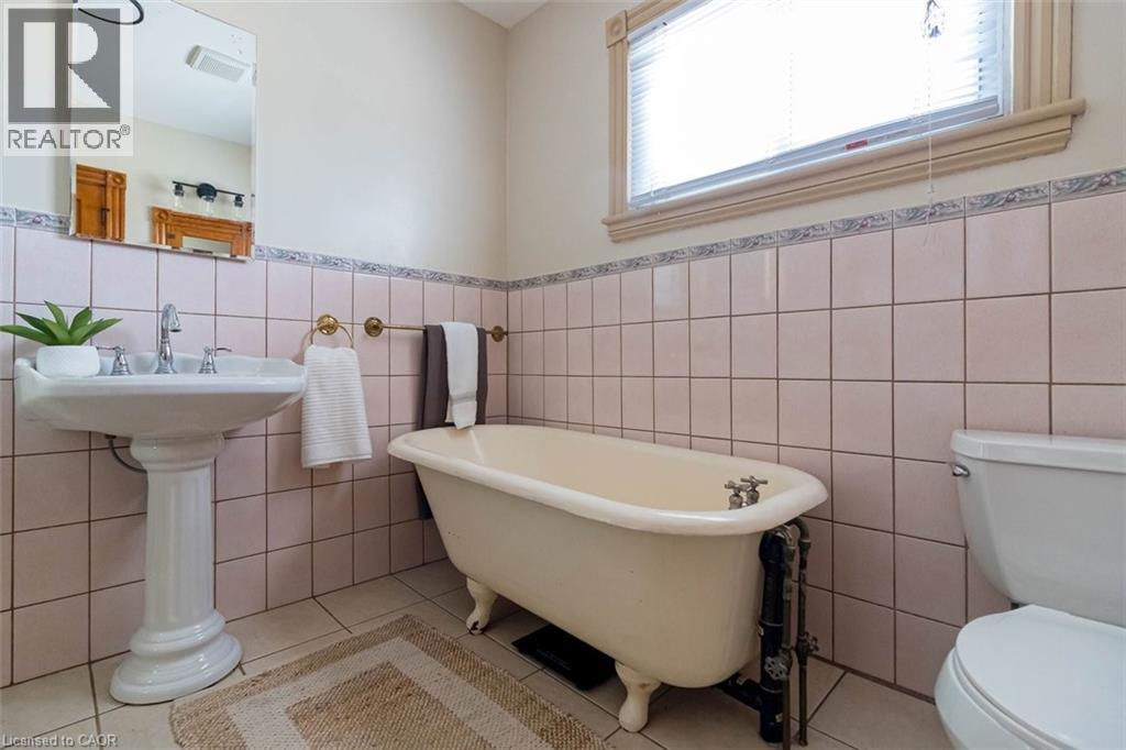 82 Burris Street, Hamilton, Ontario  L8M 2J5 - Photo 28 - 40839466