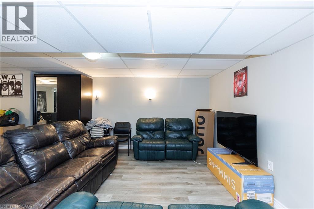 25 Warkdale Drive, St. Catharines, Ontario  L2T 2V8 - Photo 22 - 40839446