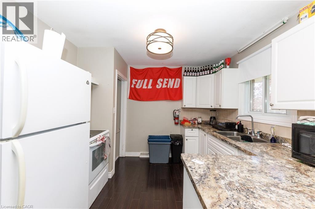 25 Warkdale Drive, St. Catharines, Ontario  L2T 2V8 - Photo 6 - 40839446