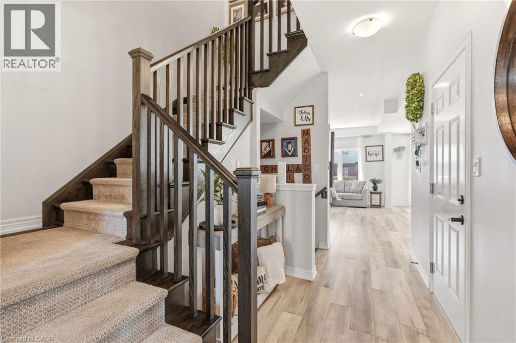 19 Severino Circle, Smithville, Ontario  L0R 2A0 - Photo 4 - 40834731