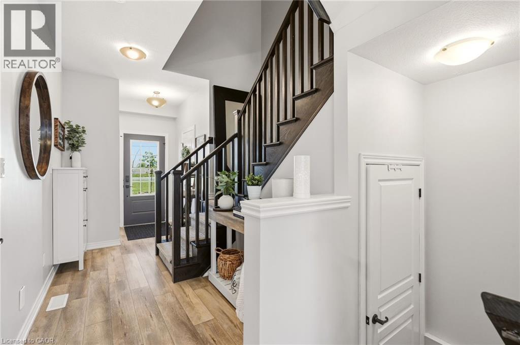 19 Severino Circle, Smithville, Ontario  L0R 2A0 - Photo 6 - 40834731