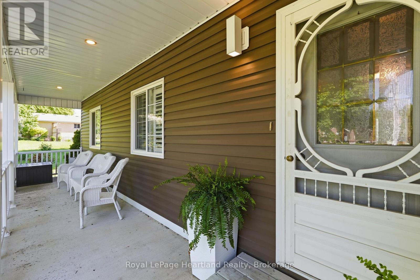 2015 Alma Street, Howick, Ontario  N0G 1X0 - Photo 4 - X13440420