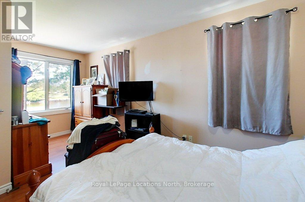 32 River Road E, Wasaga Beach, Ontario  L9Z 2L1 - Photo 21 - S13440586