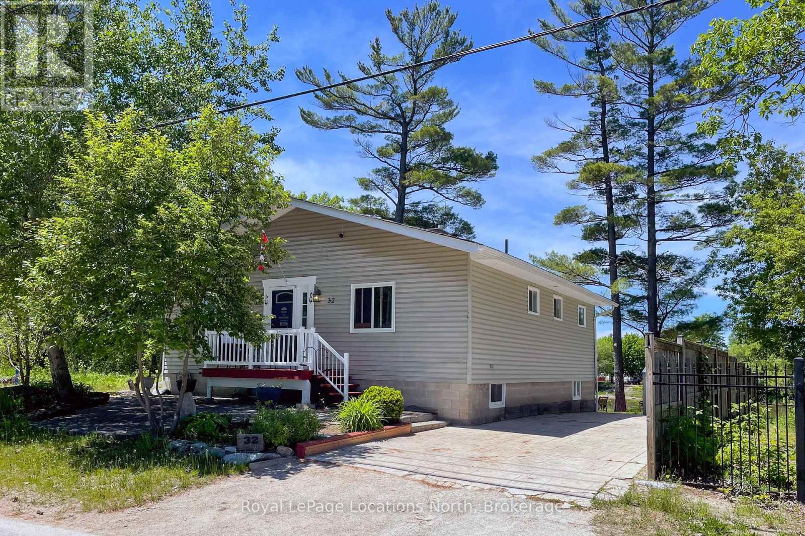32 River Road E, Wasaga Beach, Ontario  L9Z 2L1 - Photo 4 - S13440586