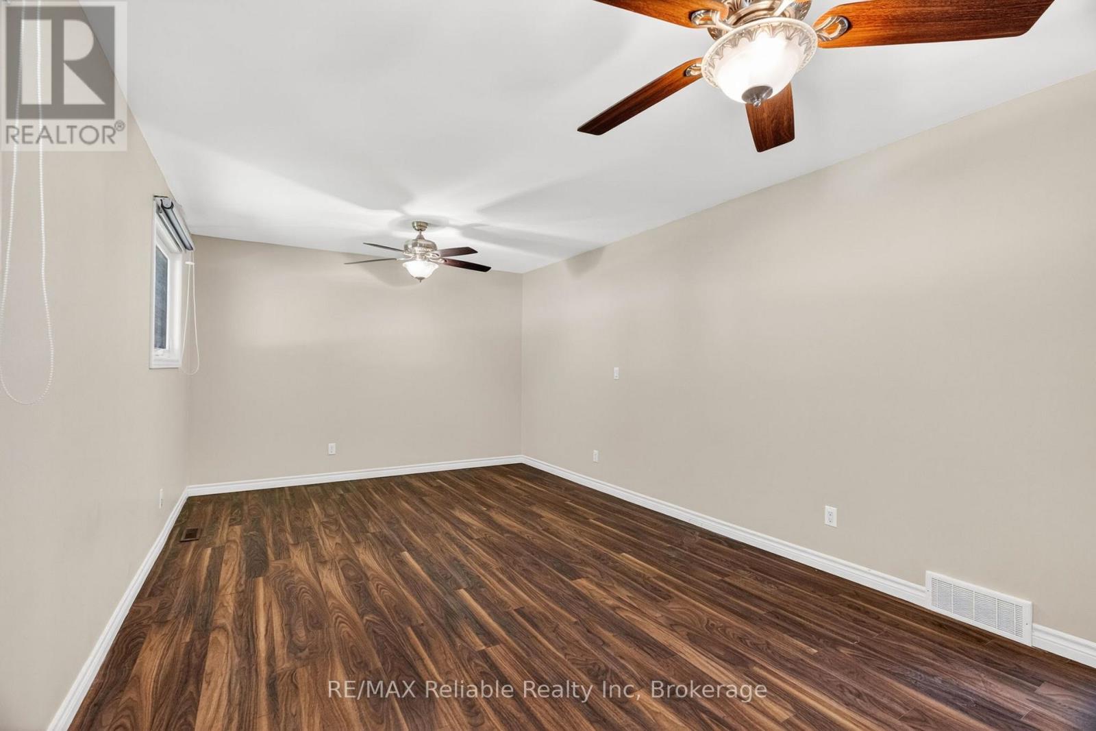 182 Jarvis Street S, Huron East, Ontario  N0K 1W0 - Photo 13 - X13440736