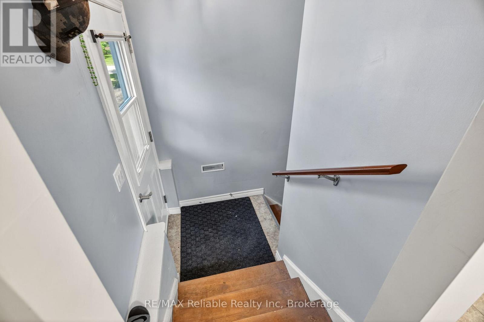182 Jarvis Street S, Huron East, Ontario  N0K 1W0 - Photo 19 - X13440736