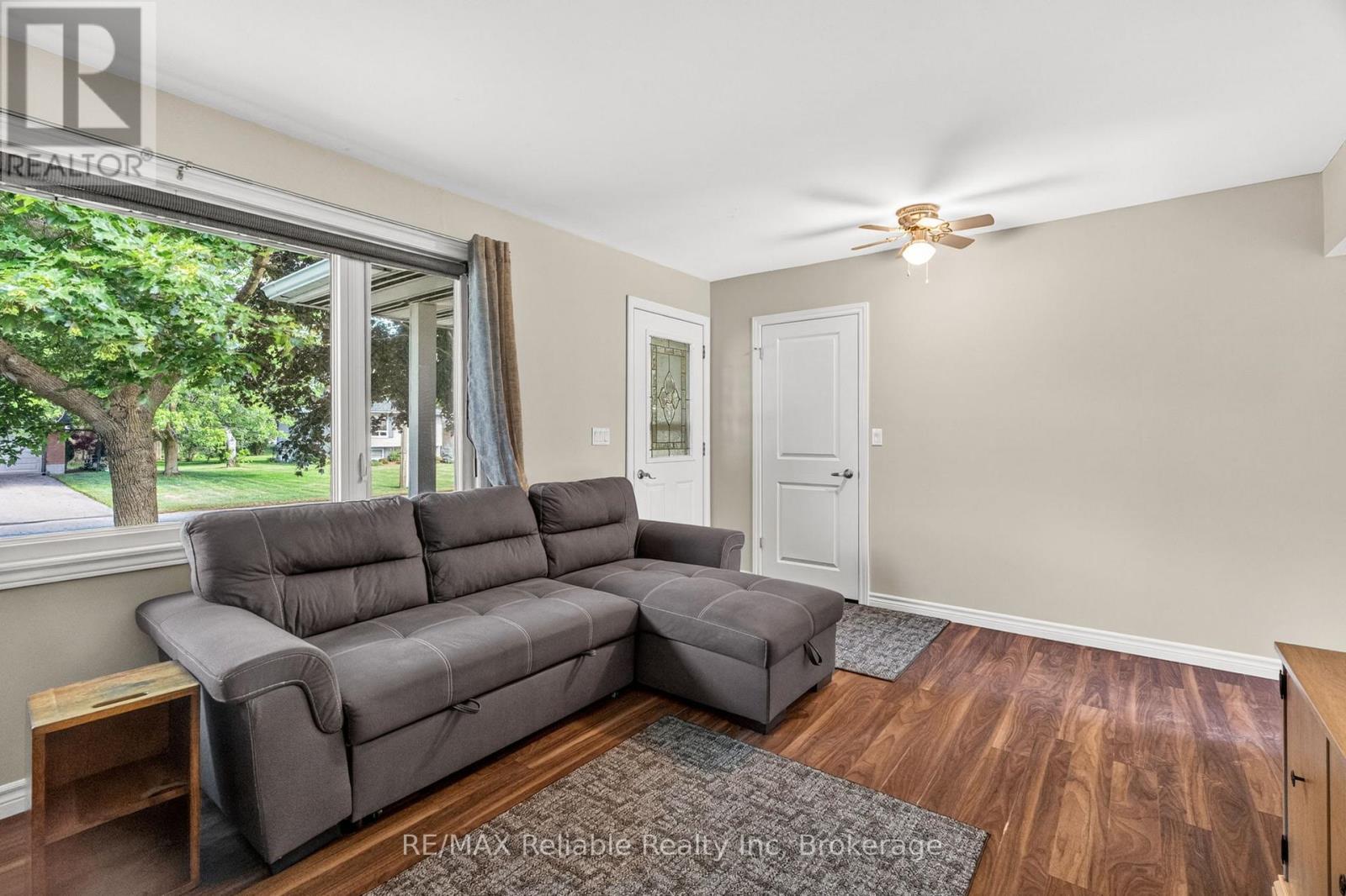 182 Jarvis Street S, Huron East, Ontario  N0K 1W0 - Photo 5 - X13440736