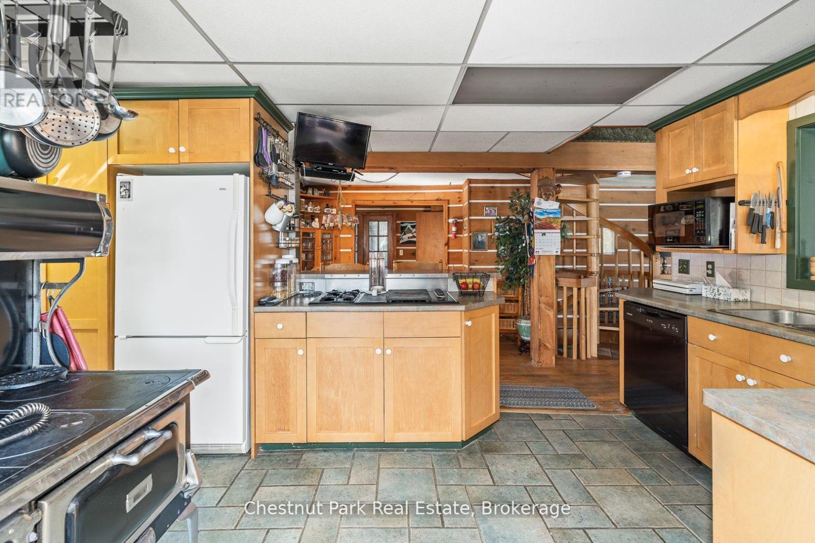 170 Long Point Road, Huntsville, Ontario  P0B 1M0 - Photo 17 - X13440854