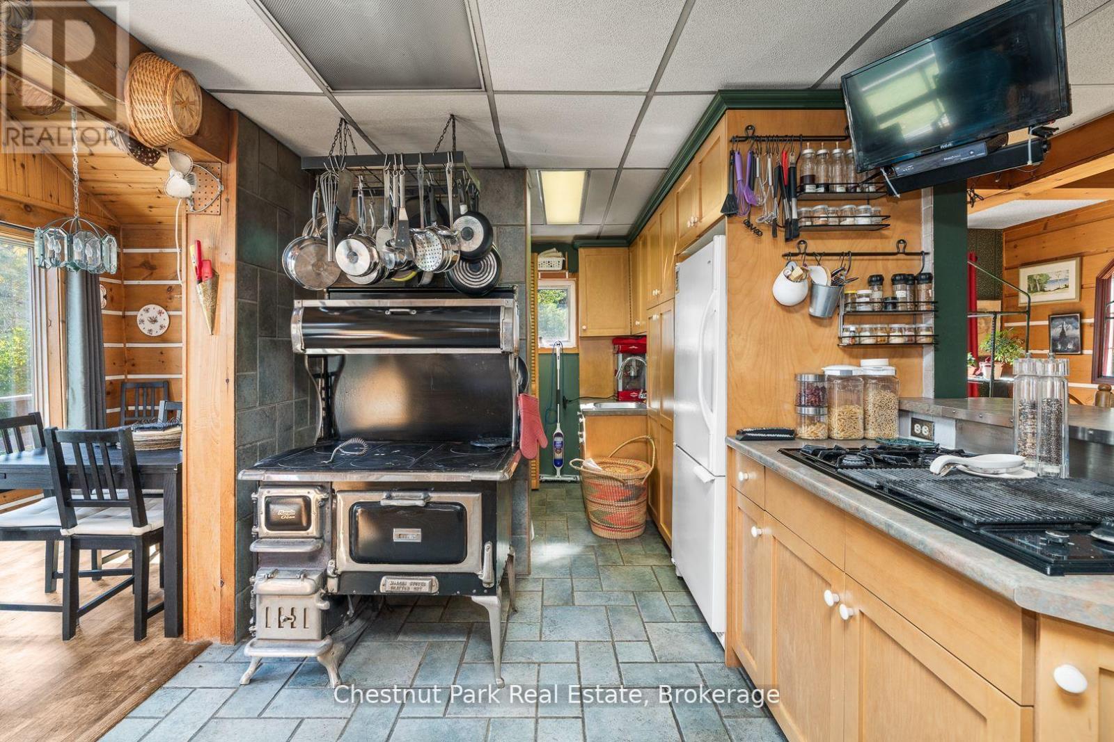 170 Long Point Road, Huntsville, Ontario  P0B 1M0 - Photo 19 - X13440854