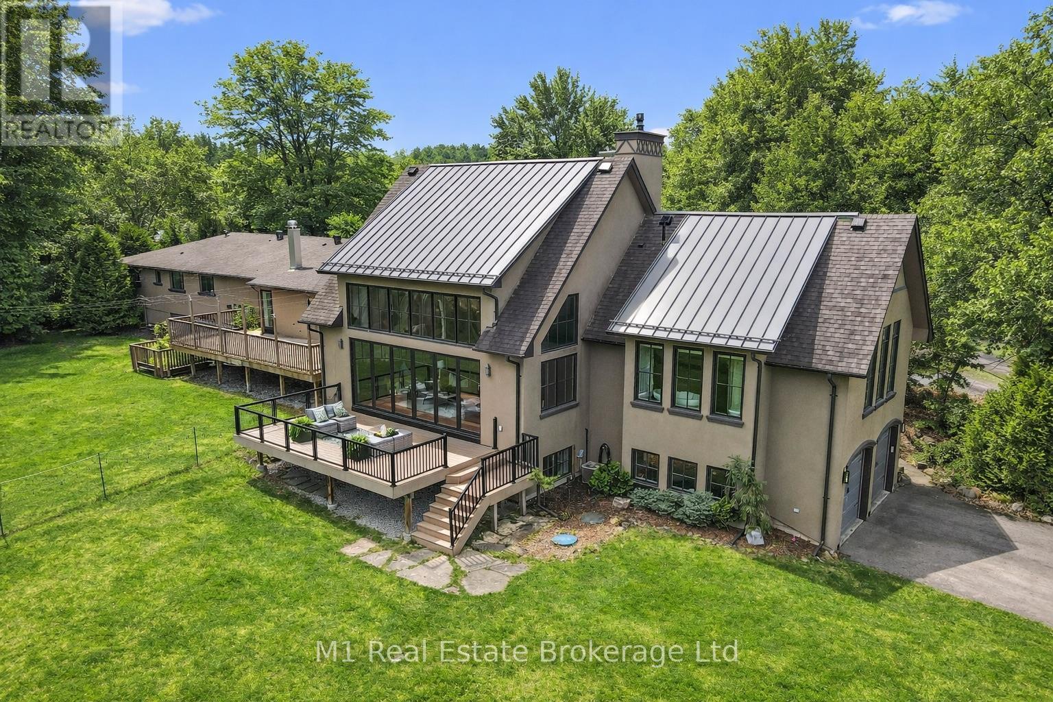 13569 Dublin Line, Halton Hills, Ontario  L7J 2L7 - Photo 2 - W13441136