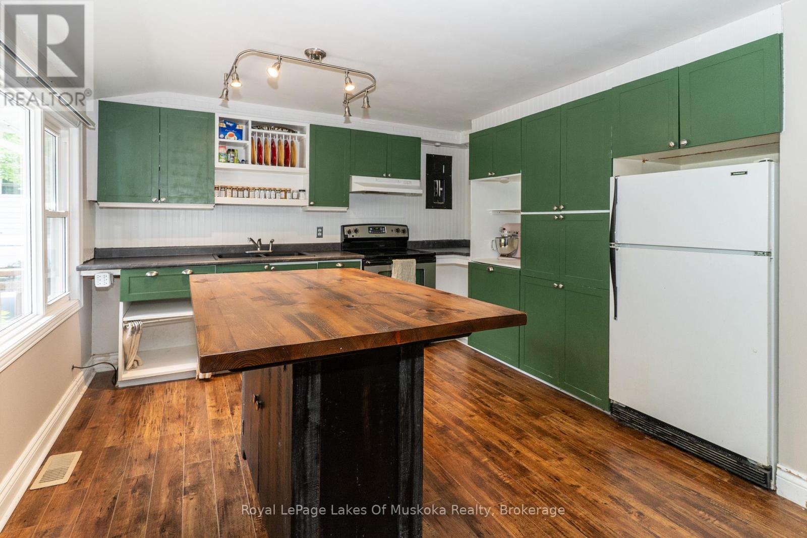 1136 Springdale Shores Private, Bracebridge, Ontario  P1L 1W9 - Photo 7 - X13441144