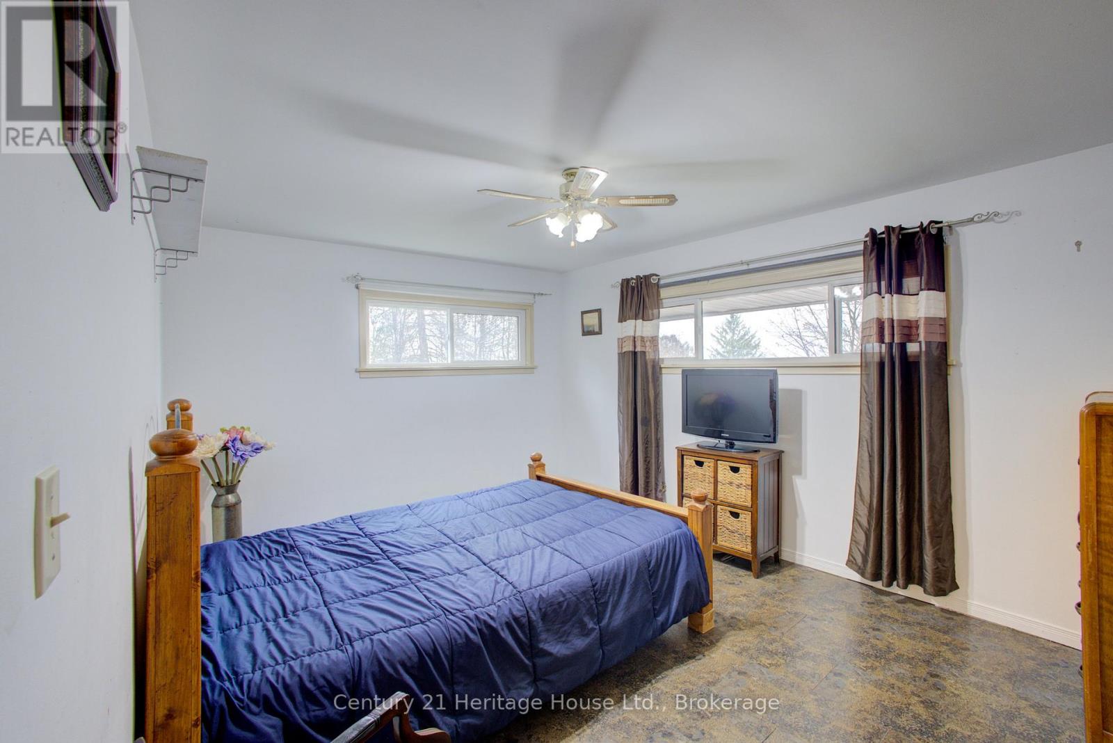 252 Durham Road W, West Grey, Ontario  N0G 1R0 - Photo 18 - X13441372