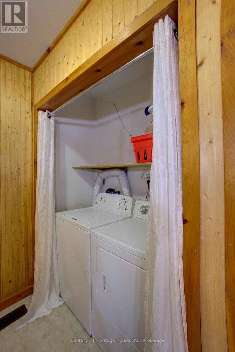 252 Durham Road W, West Grey, Ontario  N0G 1R0 - Photo 30 - X13441372